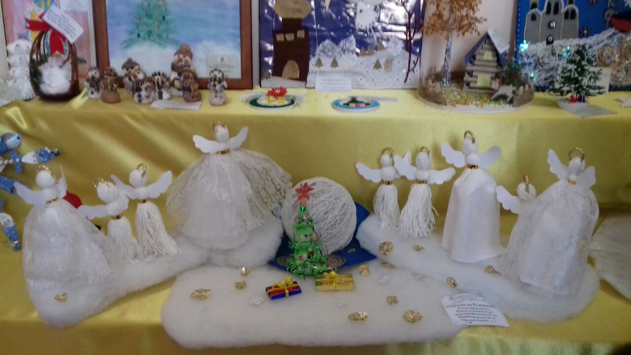 Ангелы на Рождестве.jpg Ангелы на Рождество.jpg